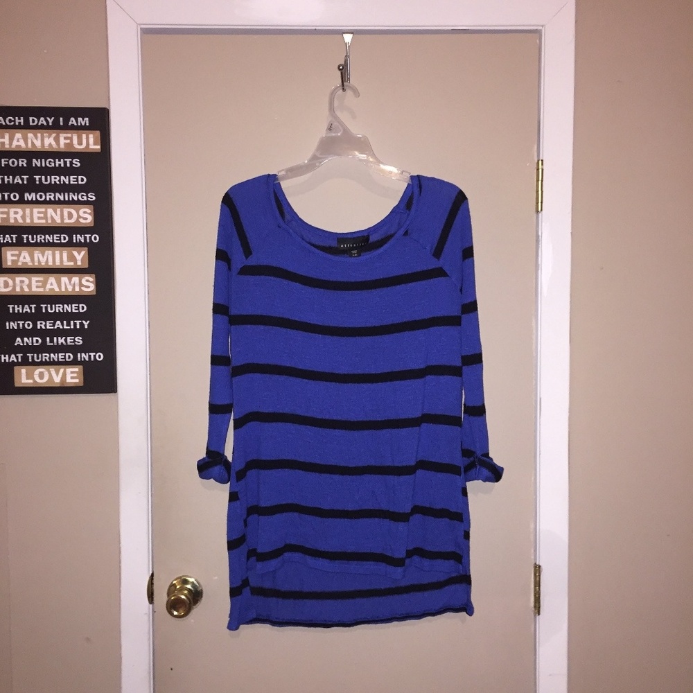 Blue and Black striped sweater XL